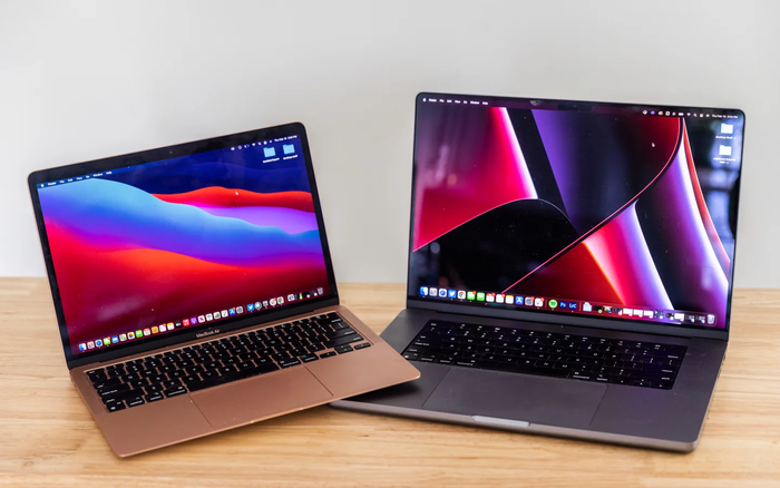 Cả hai dòng máy MacBook Air và Pro đều sở hữu hiệu năng ấn tượng cùng thiết kế sang trọng, tinh tế