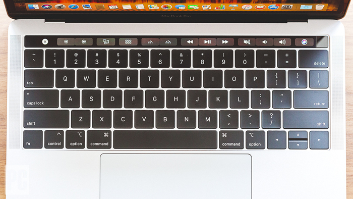Bấm tổ hợp phím Command + Delete trên bàn phím để xóa file trên MacBook