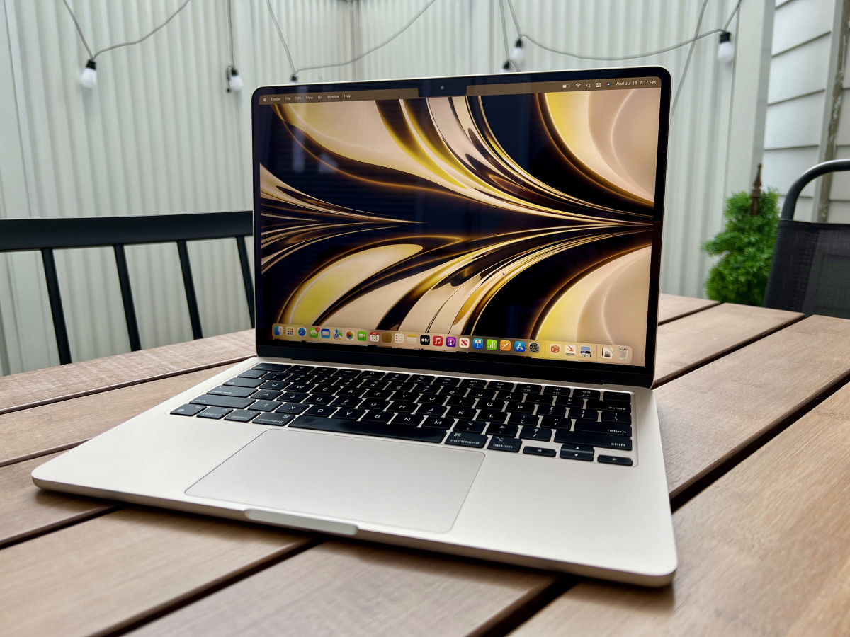 Ngôn ngữ thiết kế của MacBook đã trường tồn với thời gian: Tối giản, thanh lịch và hiện đại