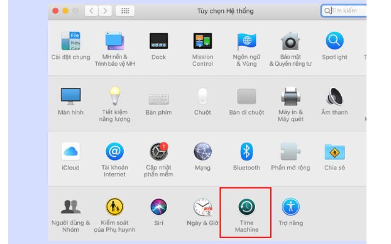 Bạn nhấn “Tùy chọn hệ thống” rồi nhấp đúp vào Time Machine 