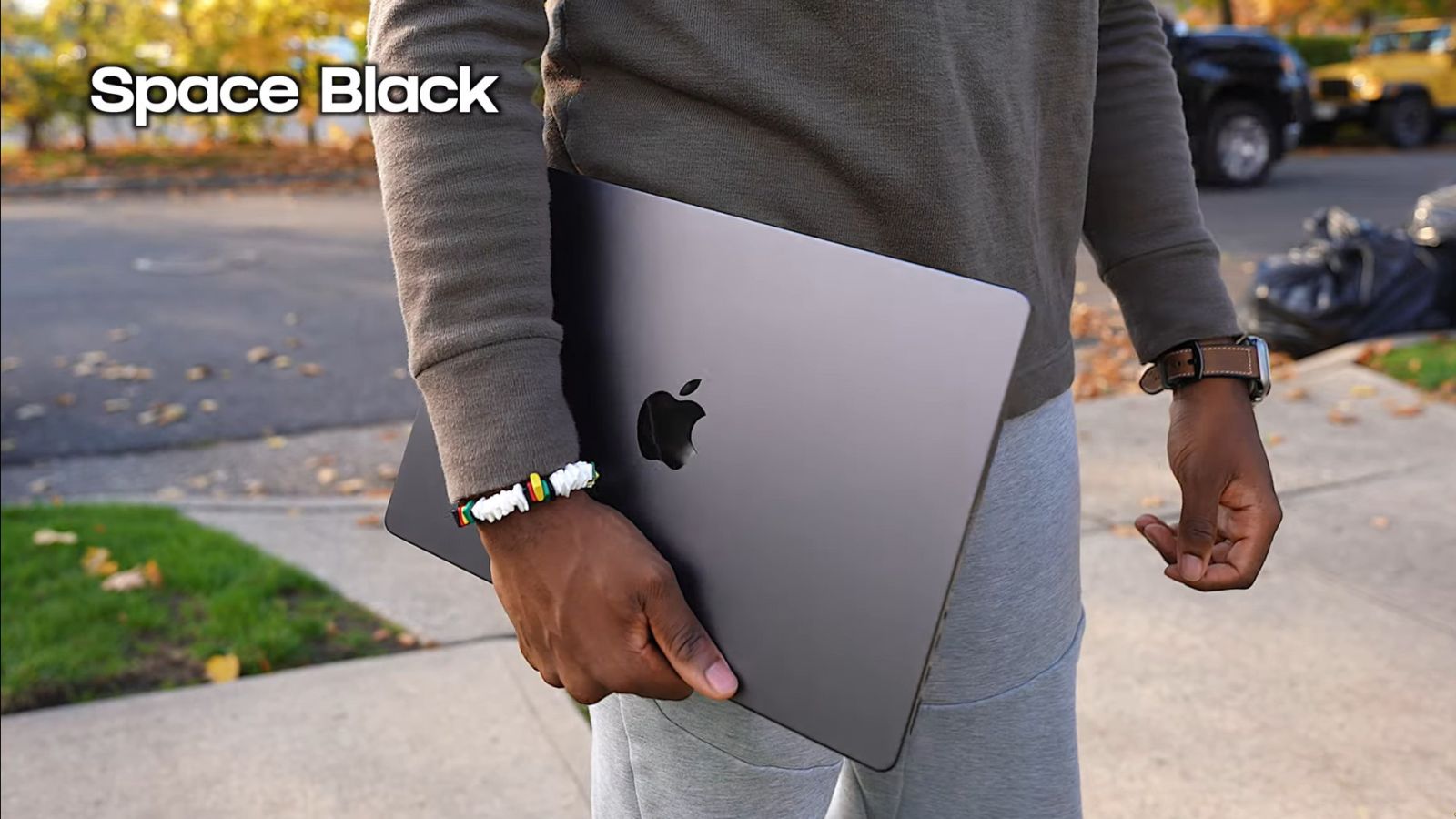 MacBook M3 phiên bản Space Black có vẻ ngoài đẳng cấp