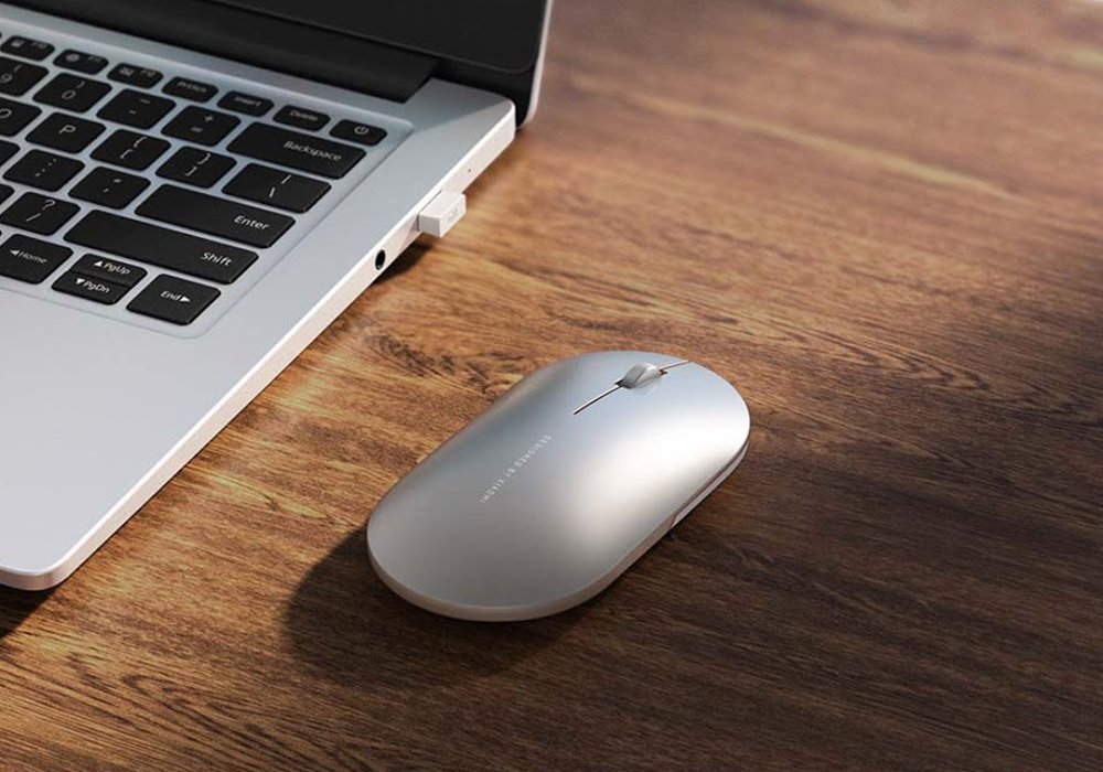 Chuột không dây cũng có thể sử dụng với MacBook nhưng tính tương thích không cao