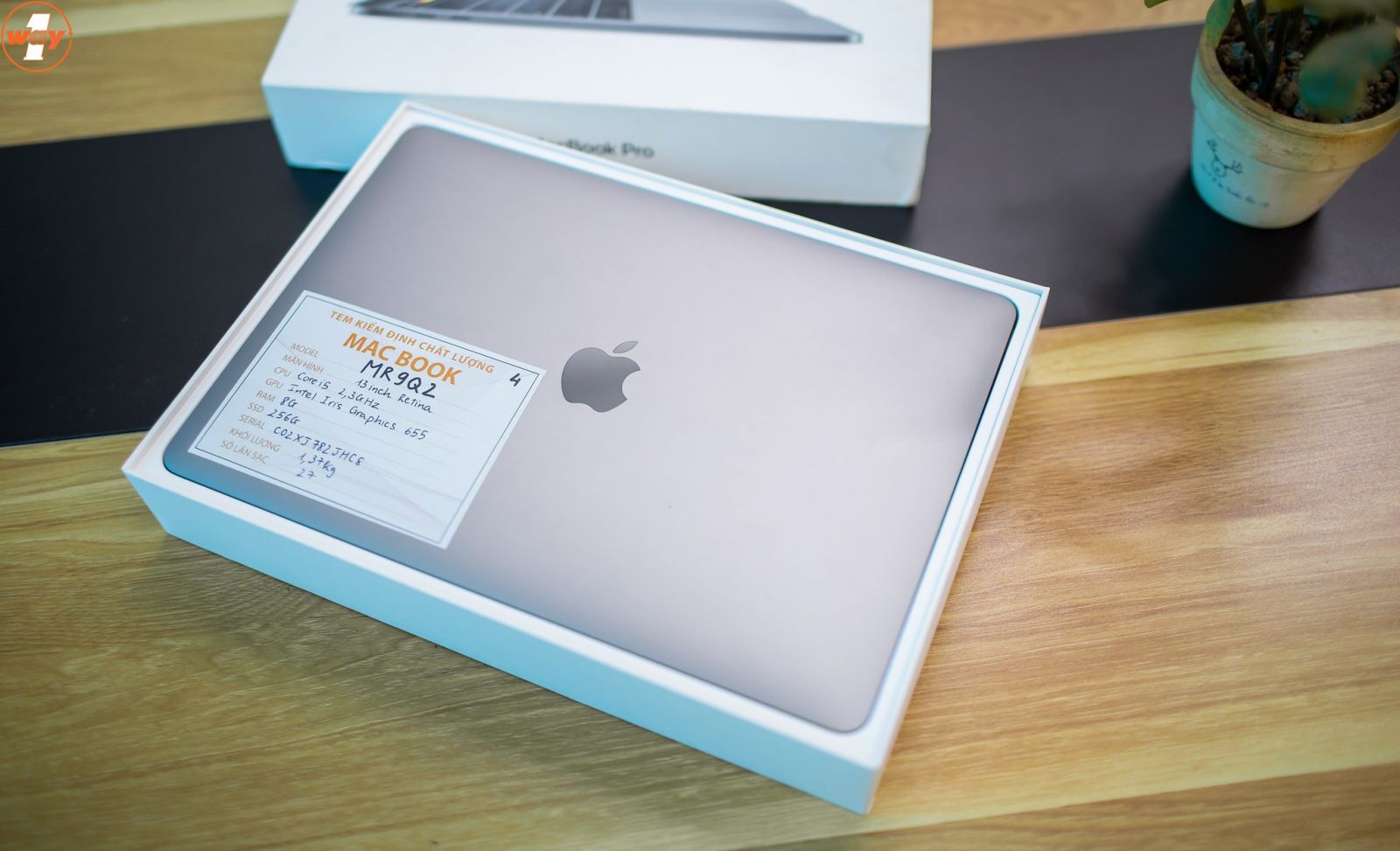 MacBook Pro 2018 13 inch sở hữu hiệu năng mạnh mẽ trong thiết kế nhỏ gọn