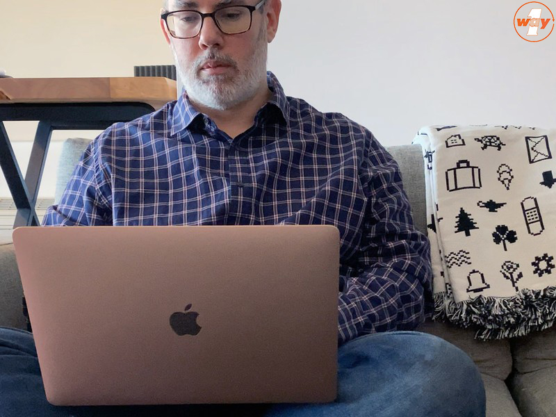 MacBook Air 2019 MVFN2 có thể đáp ứng cả một ngày dài làm việc với hơn 10 giờ