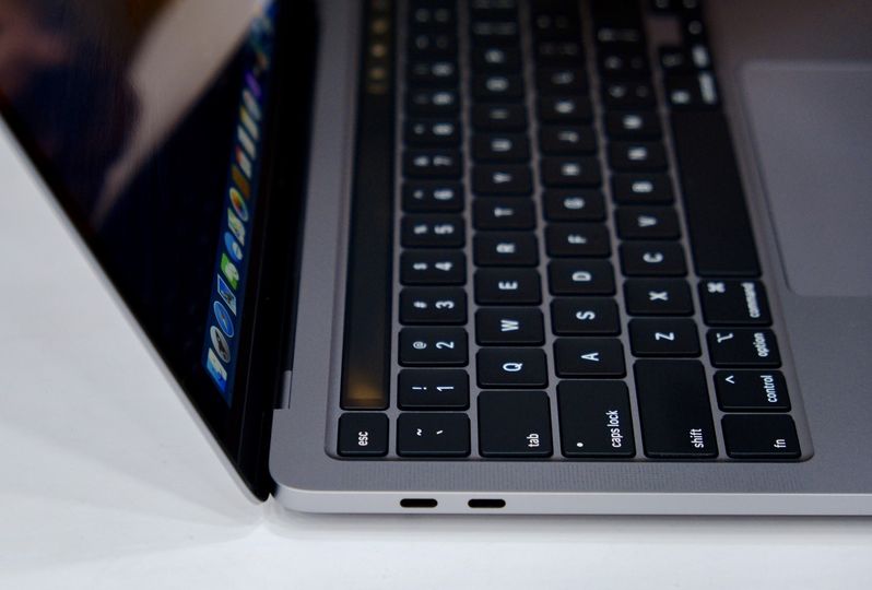 MacBook Pro 13 inch 2020 mang vào bàn phím hoàn toàn mới