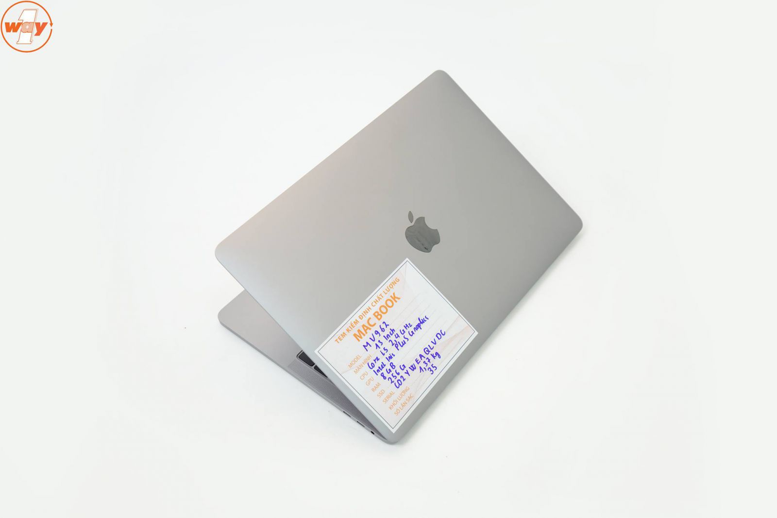 Thiết kế mỏng nhẹ của MV962- MacBook Pro 2019 13 inch 256GB