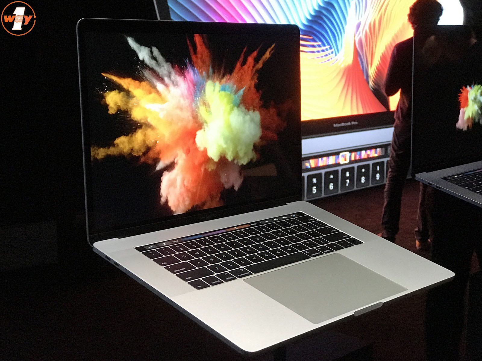 Màn hình của MacBook Pro 2019 15 inch MV922 chuẩn 4K với độ phân 2880x1800 pixels