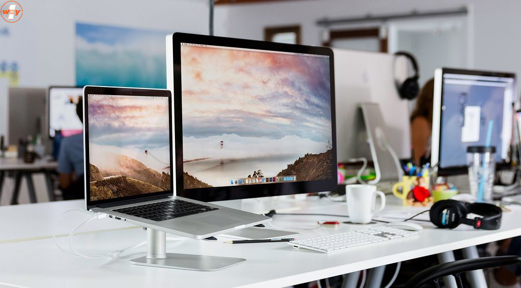 Giá của MacBook Pro 16 inch cao hơn iMac M1 khoảng 100 USD